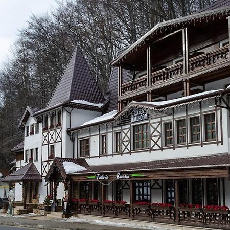 Hotel Conac Bavaria Buşteni Exterior foto