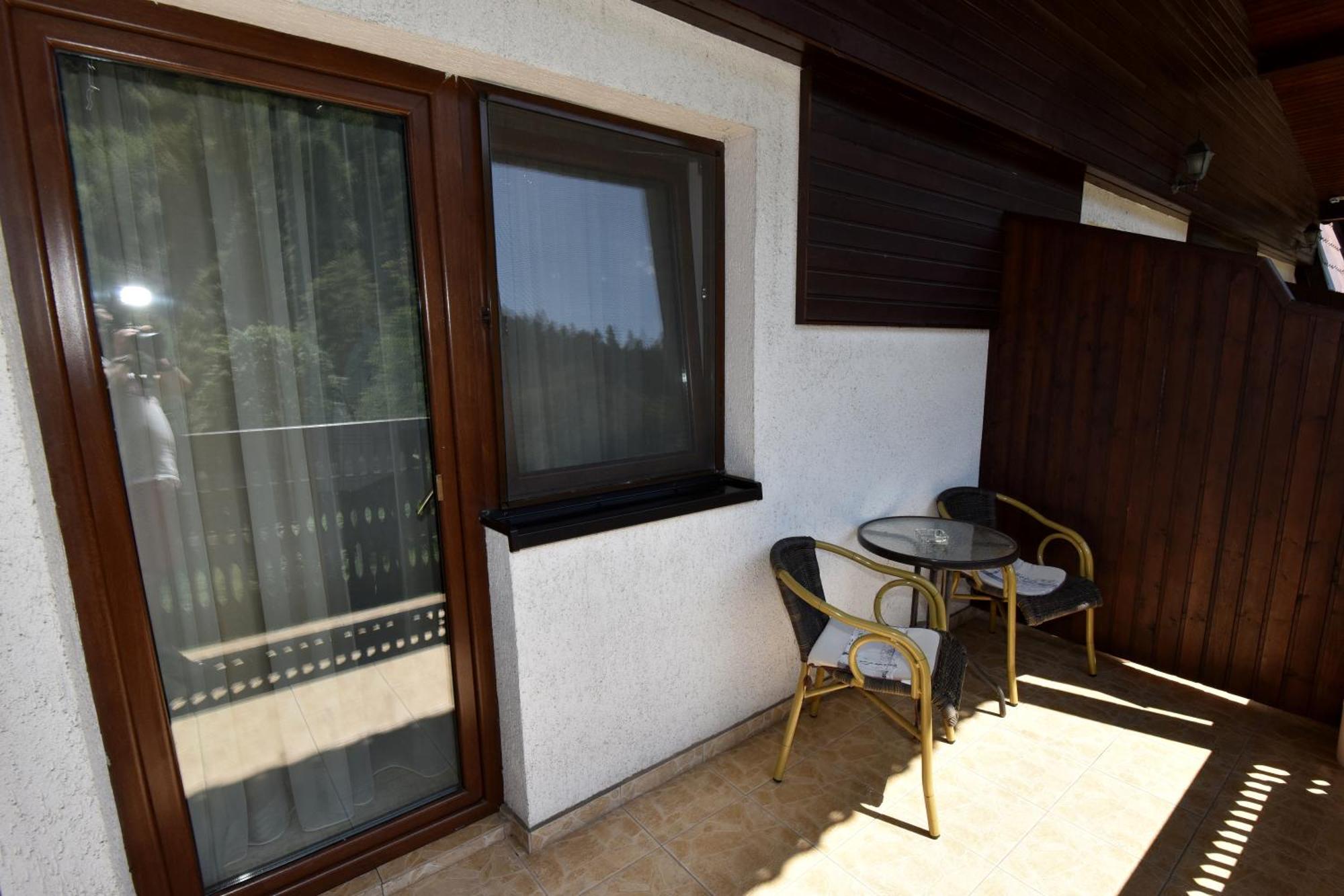 Conac Bavaria Buşteni Exterior foto