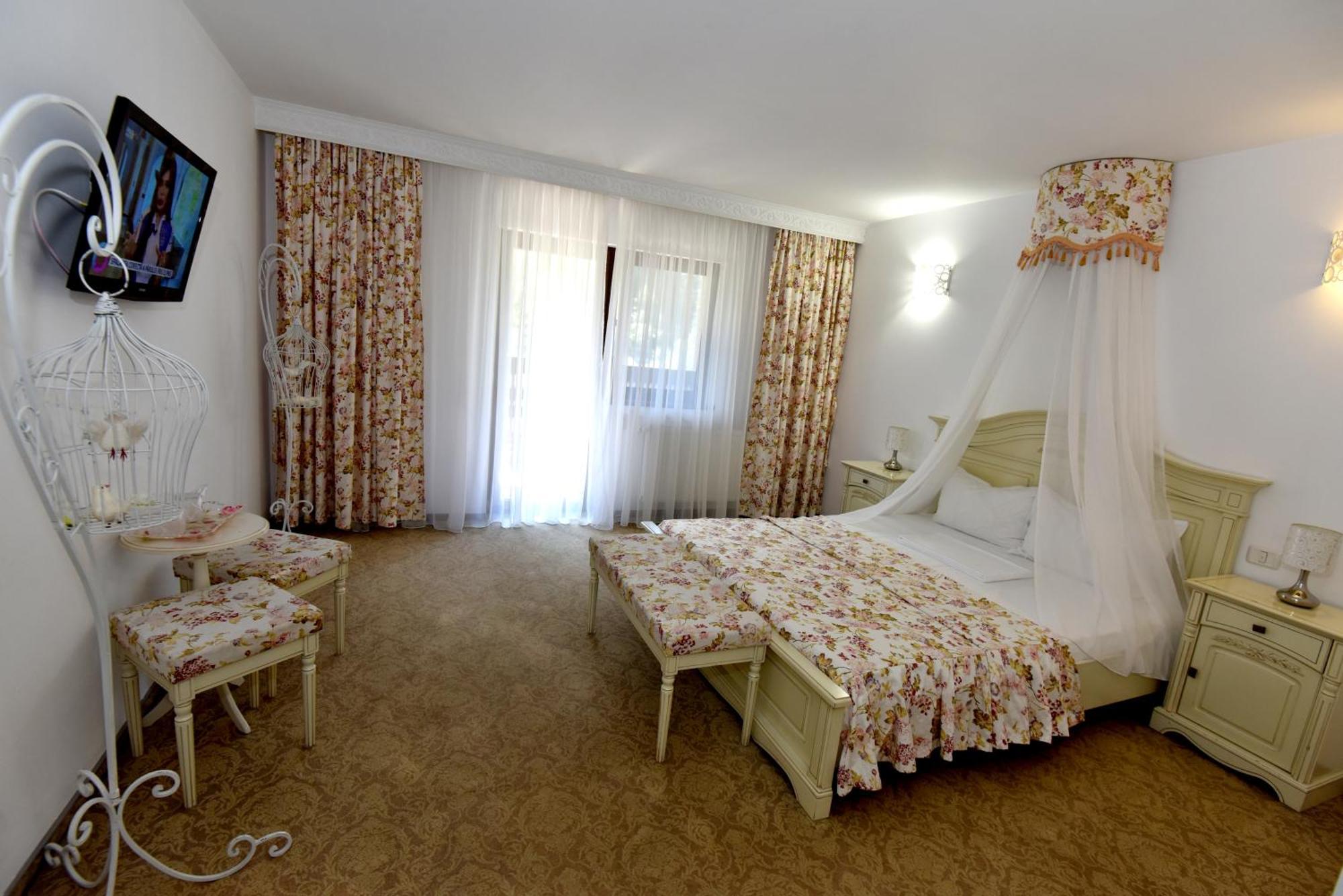 Conac Bavaria Buşteni Exterior foto